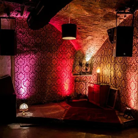 Auberge de jeunesse Montagu & Bar *