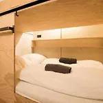 Montagu & Bar Hostel *