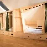 Montagu Hostel&bar *