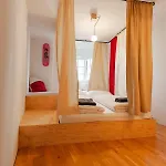 Montagu & Bar * Innsbruck