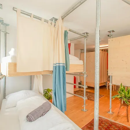 Hostel Montagu İnnsbruck