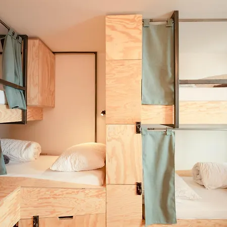 Montagu Auberge de jeunesse *