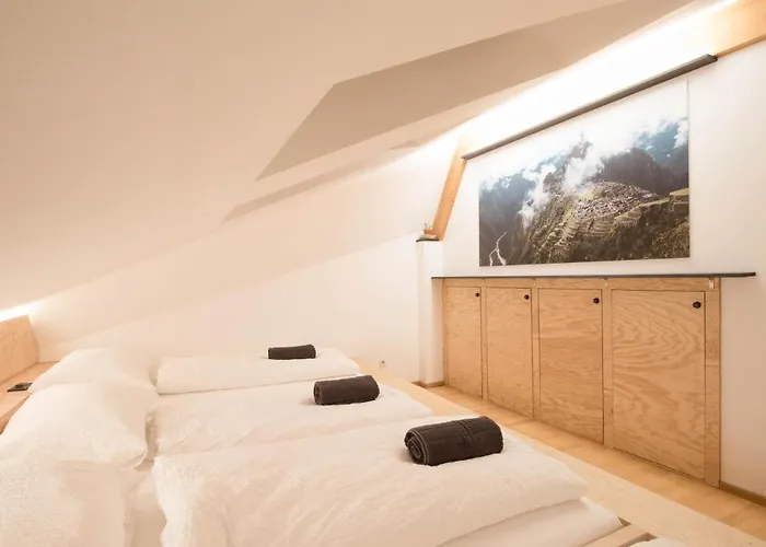 旅馆 Montagu & Bar 因斯布鲁克