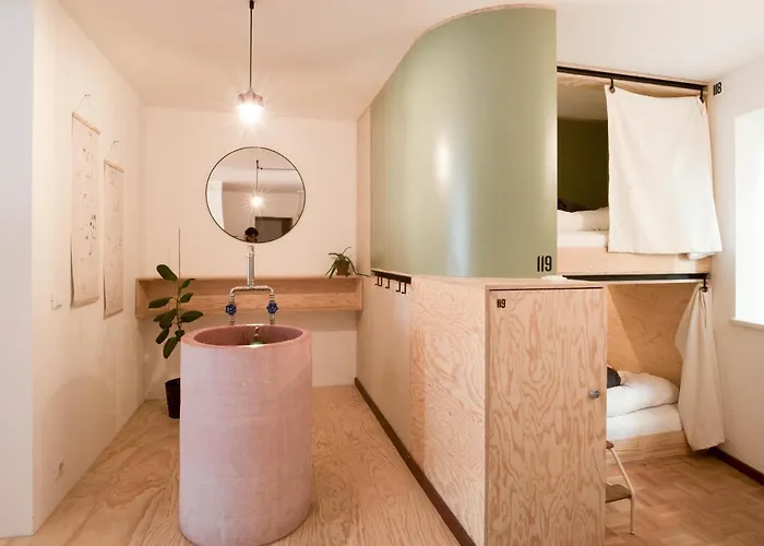 Montagu & Bar 因斯布鲁克