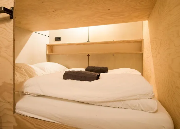 Montagu & Bar 旅馆 *