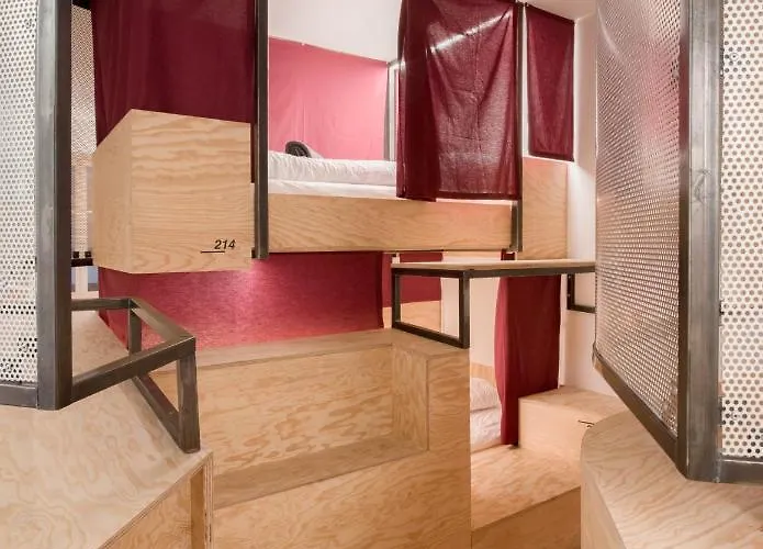 Montagu & Bar 旅馆 *