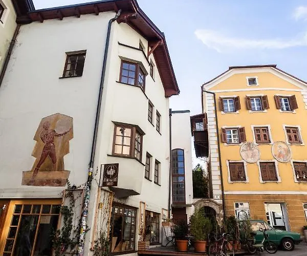 Montagu & Bar Innsbruck