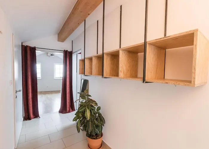 Montagu & Bar 旅馆 *