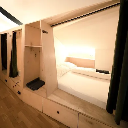 Albergue Montagu *