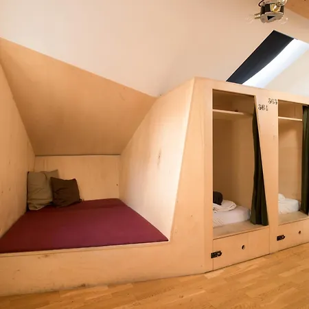 Montagu Albergue *