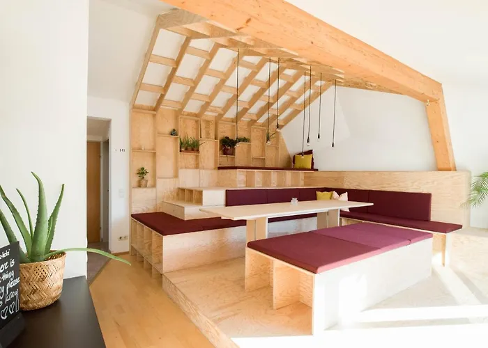 Hostel Montagu & Bar