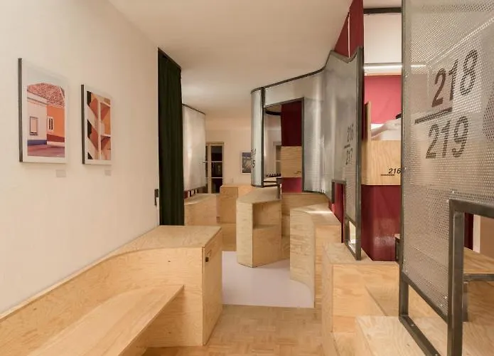 Hostel Montagu & Bar Innsbruck