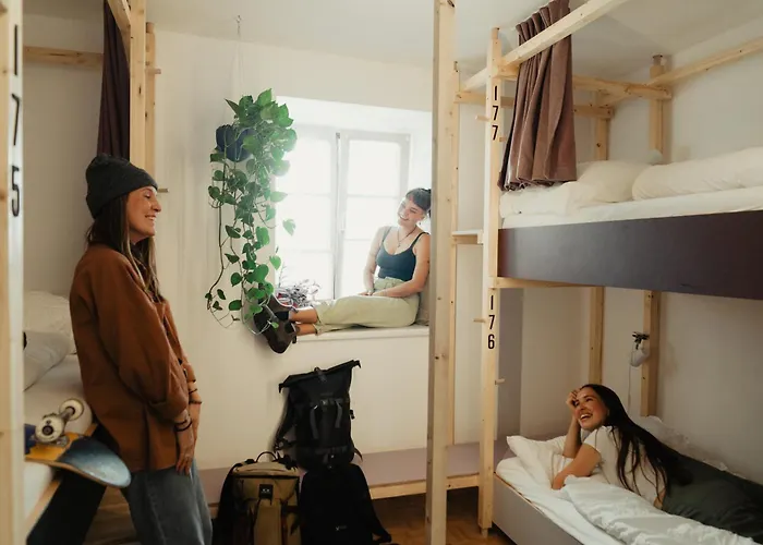 Montagu & Bar Hostel Innsbruck