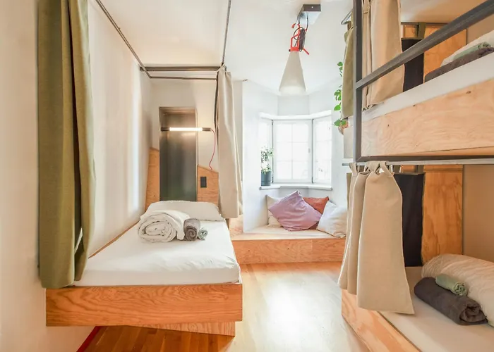 Montagu & Bar * Innsbruck